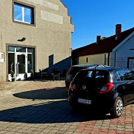 Apartman Mladenovic *
